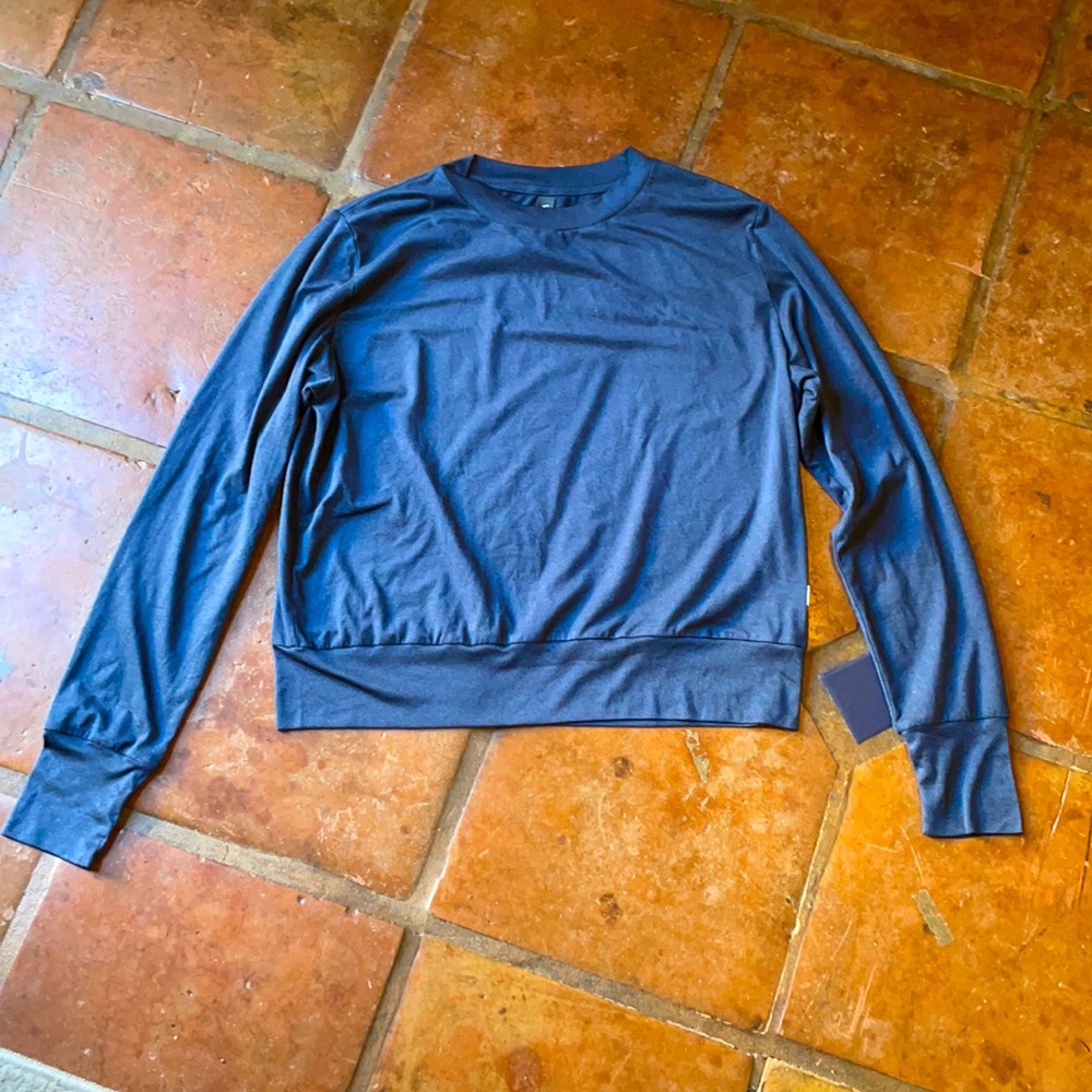 Vuori Long-Sleeve Halo Crew